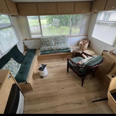 Отель Tiny House In De Wei Хльтен Экстерьер фото