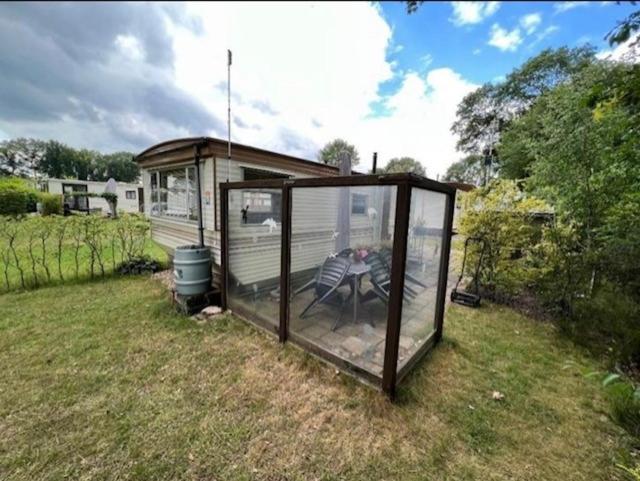 Отель Tiny House In De Wei Хльтен Экстерьер фото